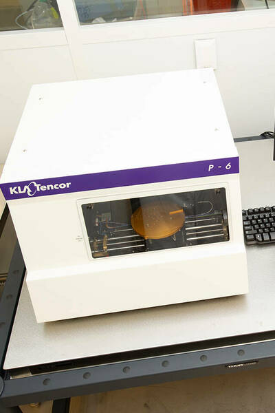KLA Tencor Surface Profiler